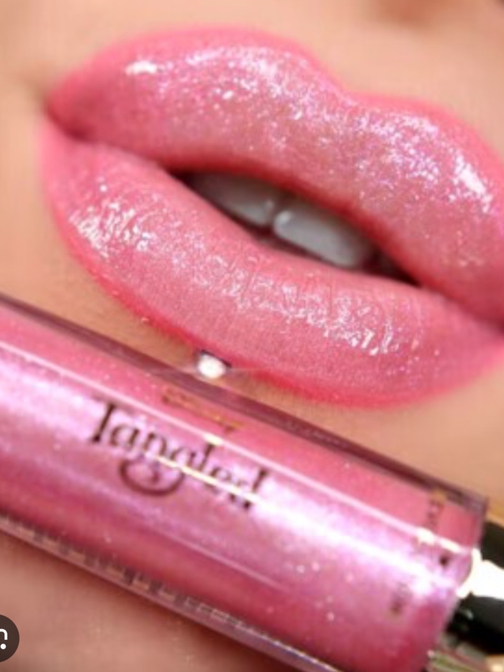 Revolution Tangled Shimmer Lip Gloss — Pink
